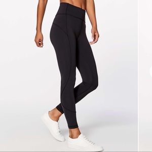 Lululemon In Movement tight *Everlux 25” black